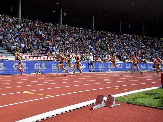 GLS&DLV_Deutsche Leichtathletik-Meisterschaft Kassel 2023_Staffel_Foto_kpeters